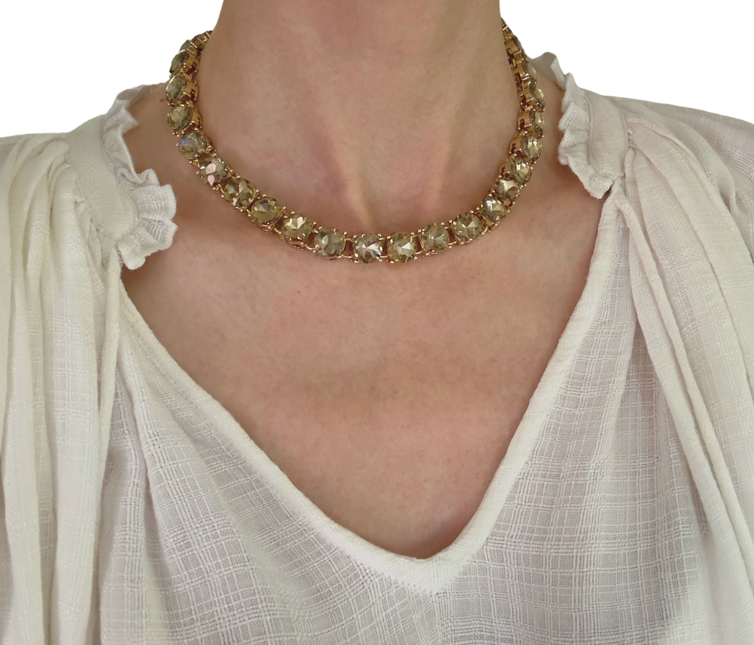 Glow Crystal necklace with round crystals 18K gold plated - Smoky Grey