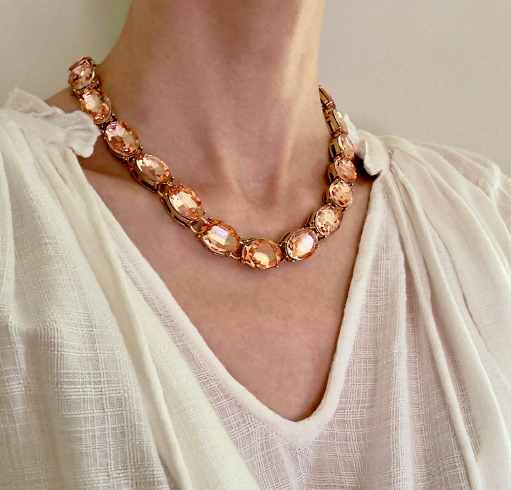 Glow Crystal necklace with oversized oval crystals 18K gold plated - Luminous Peach