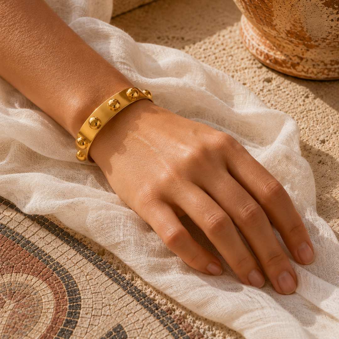 Roman Cuff - Gold