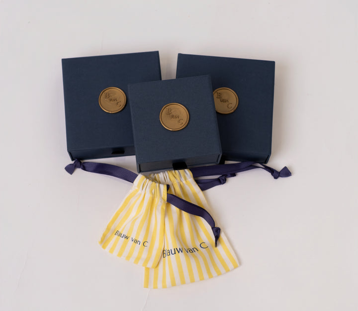 Blauw van C packaging with jewellery boxes and cotton pouches